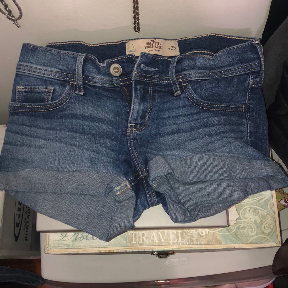 Hollister Jean shorts